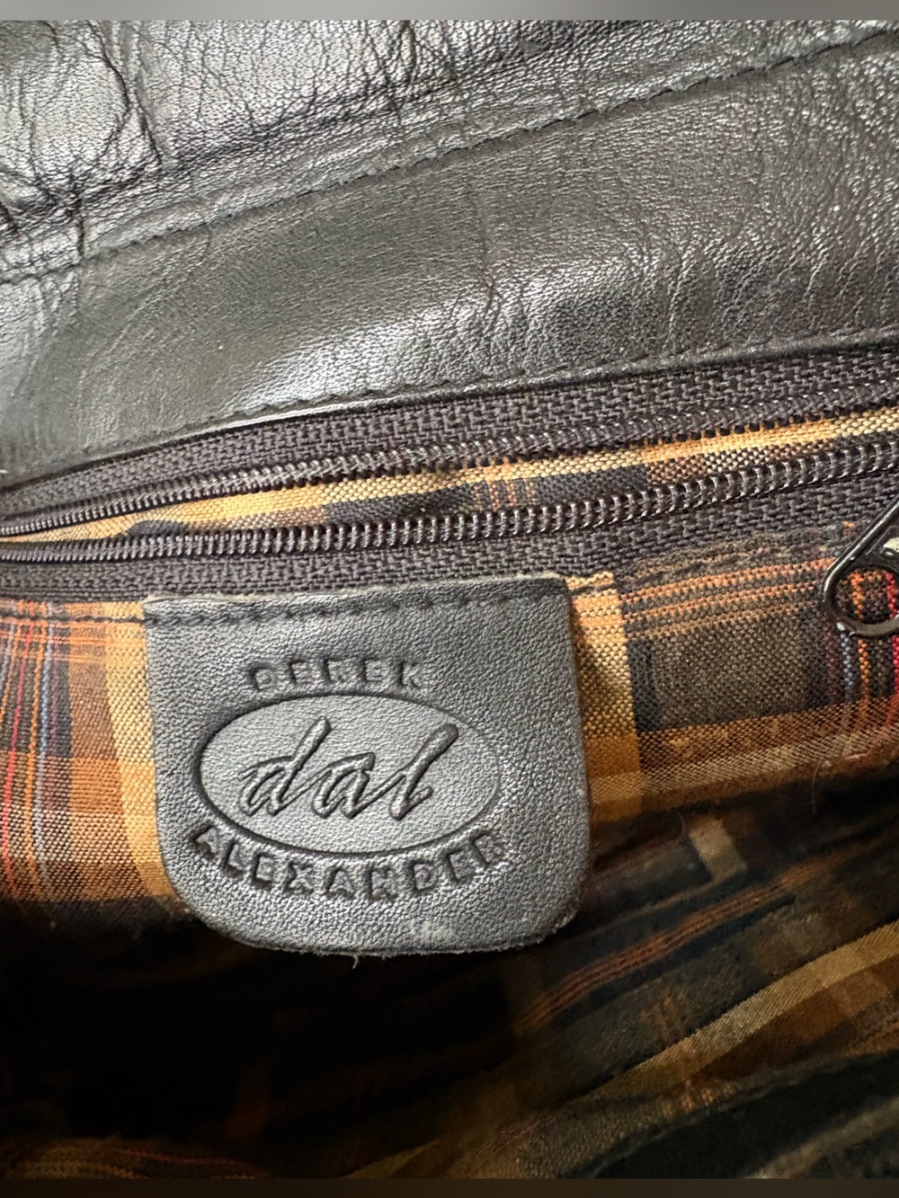 Derek Alexander Black Leather Crossbody Bag plaid lining - Picture 2 of 13